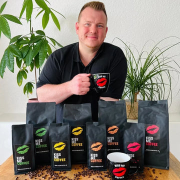 Die Geschichte hinter Kiss Me Coffee
